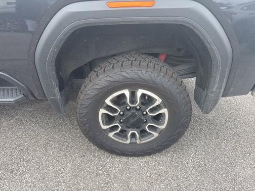 Carbon Black Metallic 2020 GMC Sierra 2500 SLT