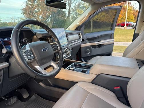 2022 Ford Expedition XLT