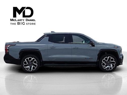 2025 Chevrolet Silverado EV Max Range RST