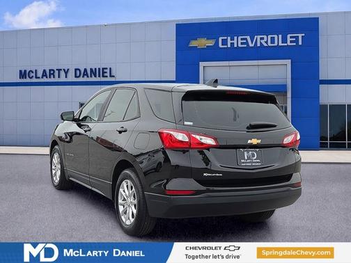 Mosaic Black Metallic 2020 Chevrolet Equinox LS