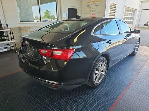 Mosaic Black Metallic 2024 Chevrolet Malibu 1LT