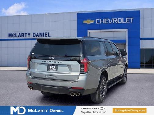 Sterling Gray Metallic 2025 Chevrolet Suburban Z71