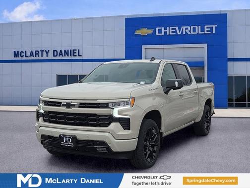 White Sands 2026 Chevrolet Silverado 1500 RST
