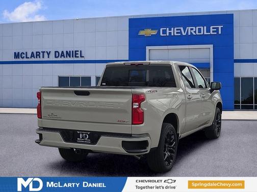 White Sands 2026 Chevrolet Silverado 1500 RST