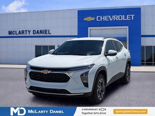 Summit White 2026 Chevrolet Trax LT