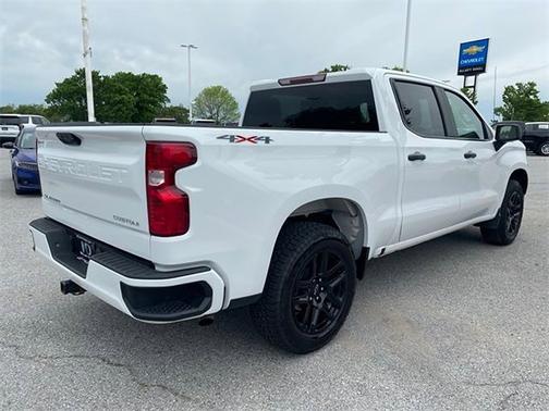 2022 Chevrolet Silverado 1500 Custom