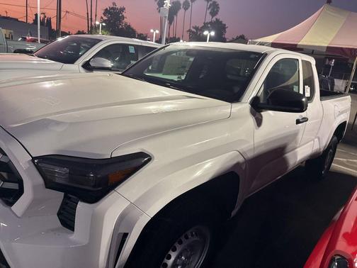 2025 Toyota Tacoma SR