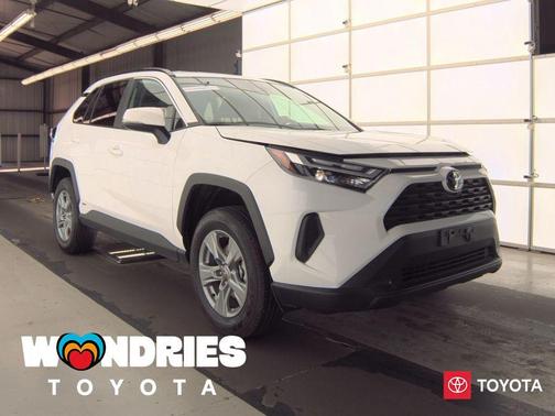 2025 Toyota RAV4 Hybrid XLE