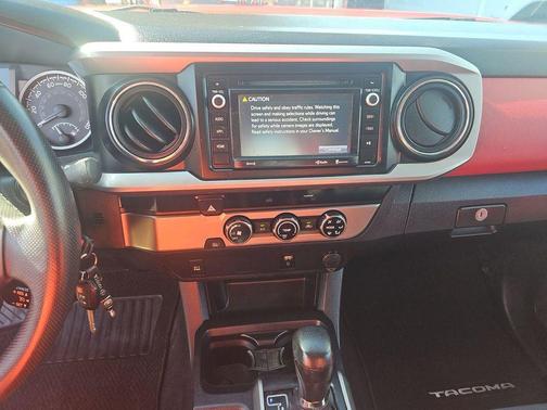 2016 Toyota Tacoma SR5