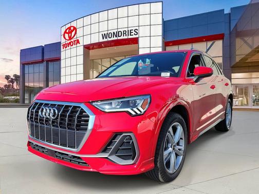 2023 Audi Q3 Premium 45 TFSI S line quattro Tiptronic