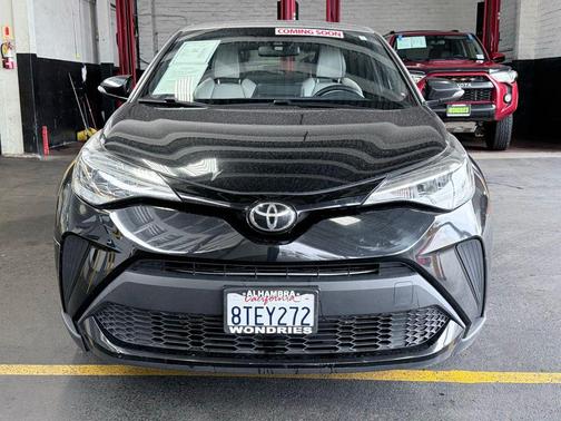 2020 Toyota C-HR XLE