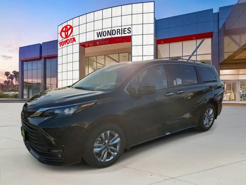 2025 Toyota Sienna XLE