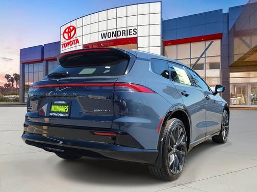 2026 Toyota Crown Signia Limited