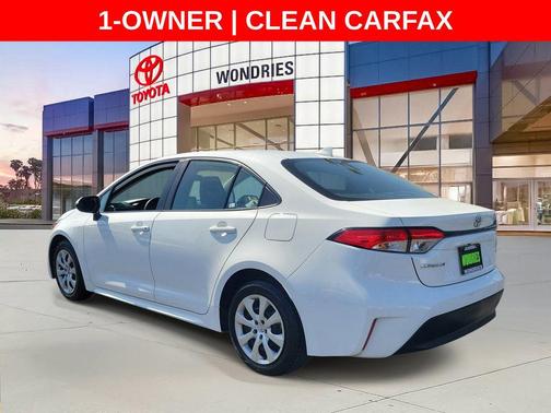 Ice Cap 2024 Toyota Corolla LE