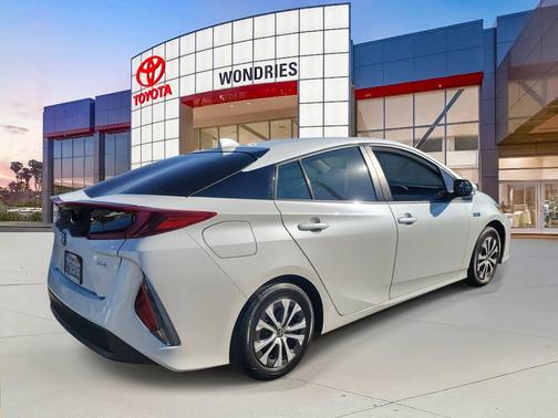 2021 Toyota Prius Prime XLE
