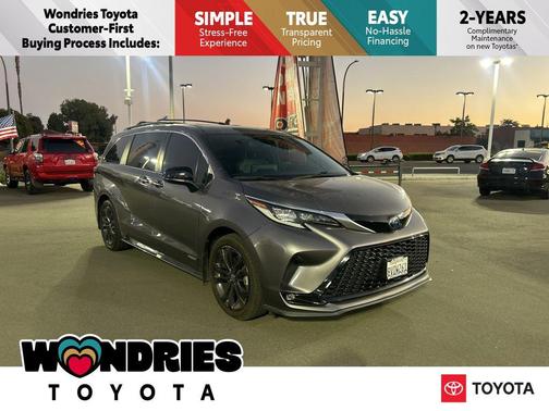 2021 Toyota Sienna XSE 7 Passenger