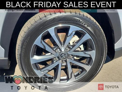 2022 Toyota Corolla Cross XLE