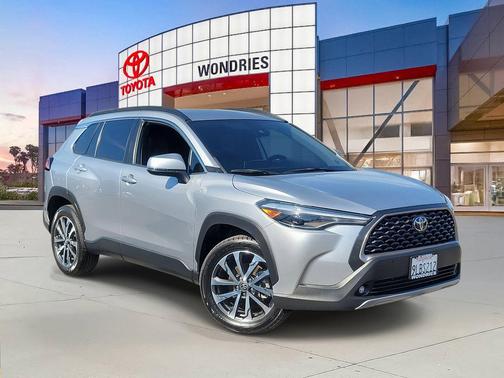 2022 Toyota Corolla Cross XLE