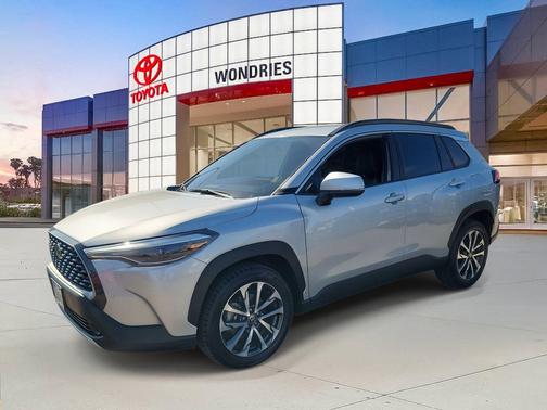 2022 Toyota Corolla Cross XLE