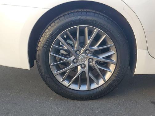 2018 Lexus ES 350 Base