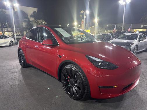 2023 Tesla Model Y Performance Dual Motor All-Wheel Drive