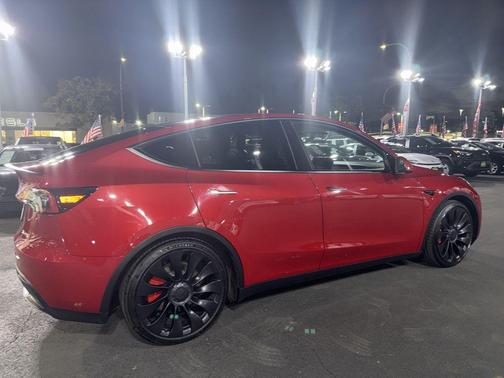 2023 Tesla Model Y Performance Dual Motor All-Wheel Drive