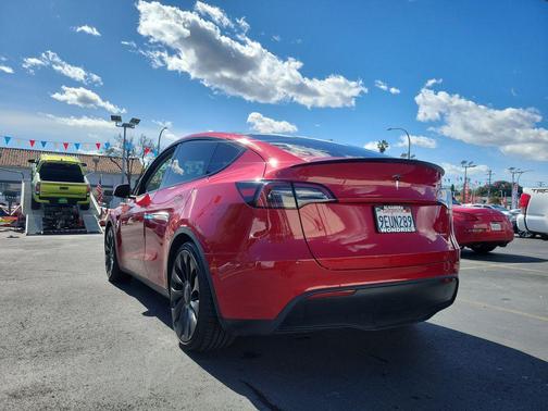 2023 Tesla Model Y Performance Dual Motor All-Wheel Drive
