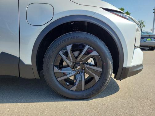 Pearl 2026 Toyota C-HR SE