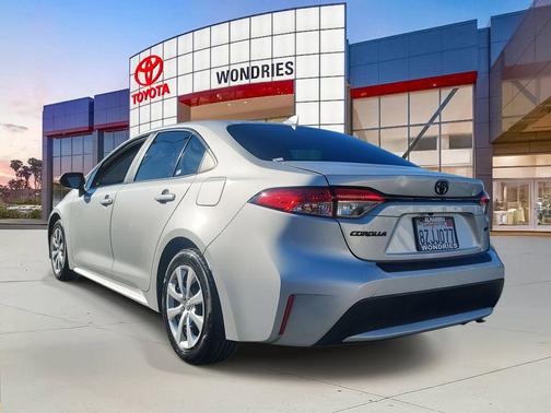 2022 Toyota Corolla LE