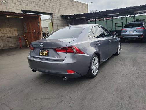 2016 Lexus IS 200t Base