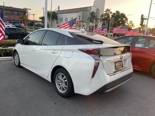 2017 Toyota Prius Two