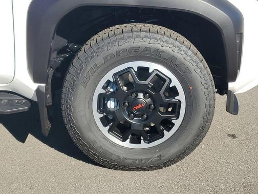 2025 Toyota 4Runner TRD Off Road
