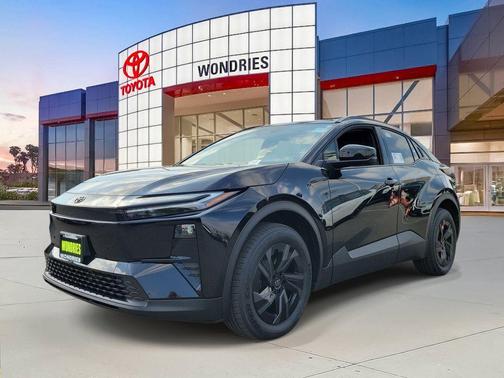 Midnight Black Metallic 2026 Toyota C-HR SE