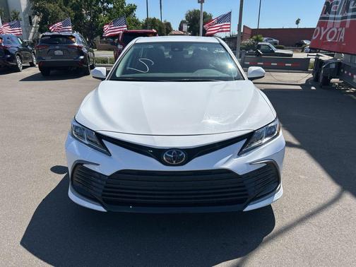 2024 Toyota Camry LE