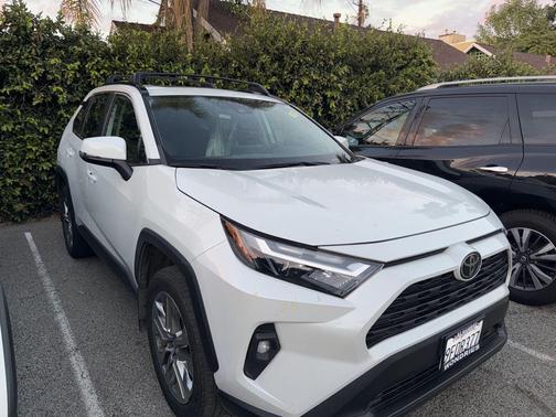 2023 Toyota RAV4 XLE Premium