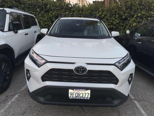 2023 Toyota RAV4 XLE Premium
