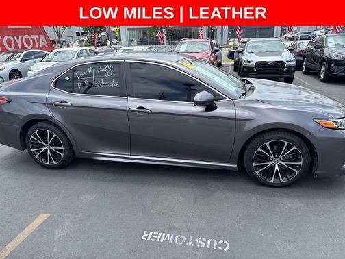 Predawn Gray Mica 2018 Toyota Camry SE