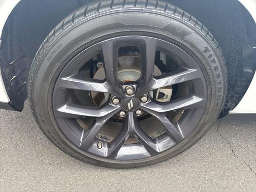 White Knuckle Clearcoat 2023 Dodge Challenger SXT