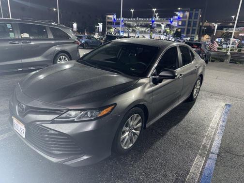 2018 Toyota Camry LE