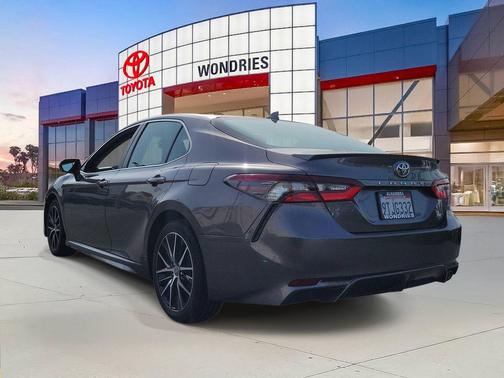 Predawn Gray Mica 2023 Toyota Camry SE