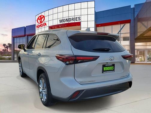 2026 Toyota Highlander Limited