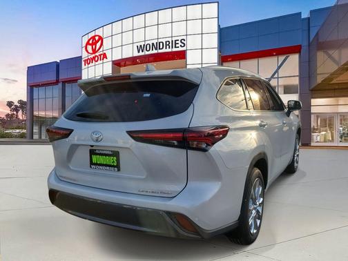 2026 Toyota Highlander Limited