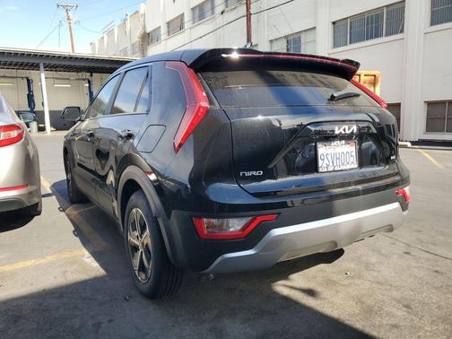 2025 Kia Niro LX