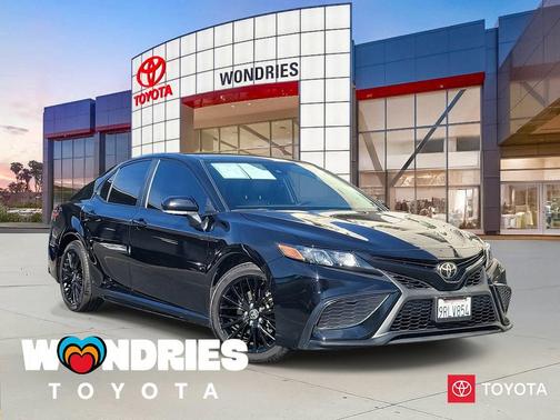 2022 Toyota Camry SE