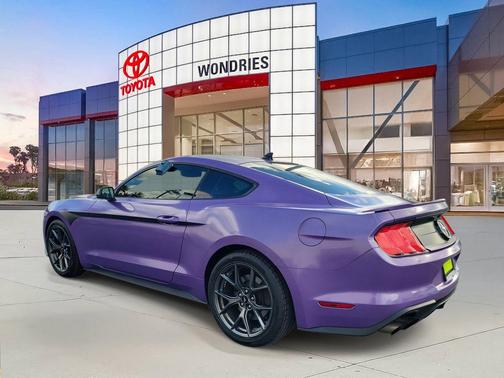 2021 Ford Mustang EcoBoost