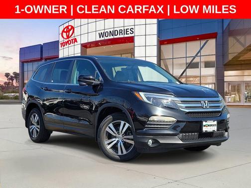 Crystal Black Pearl 2017 Honda Pilot EX