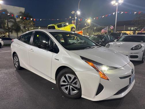 2016 Toyota Prius Three