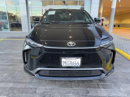 2023 Toyota bZ4X XLE