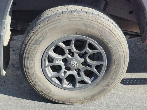 2023 Toyota Tacoma SR5