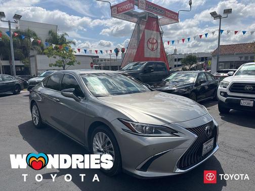 Silver 2019 Lexus ES 300h Luxury